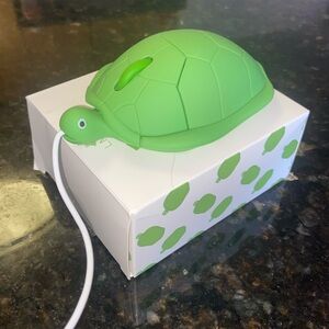 Turtle Computer Mouse [NEVER BEEN USED OPEN BOX]